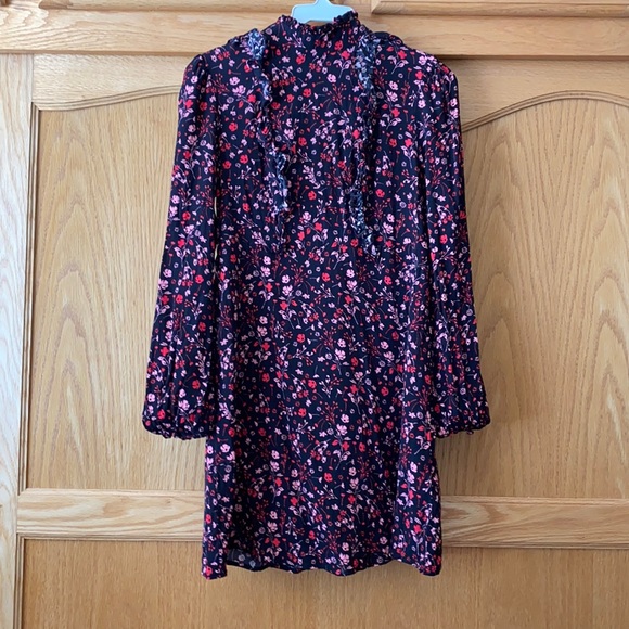 Express Dress - Picture 1 of 4